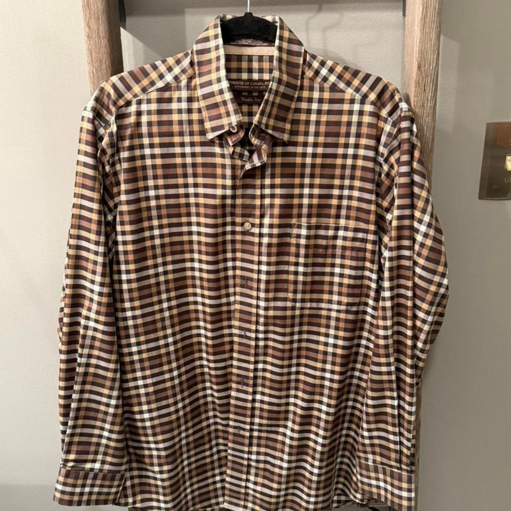 Forsyth of Canada brown plaid button up shirt wrinkle free, size M
